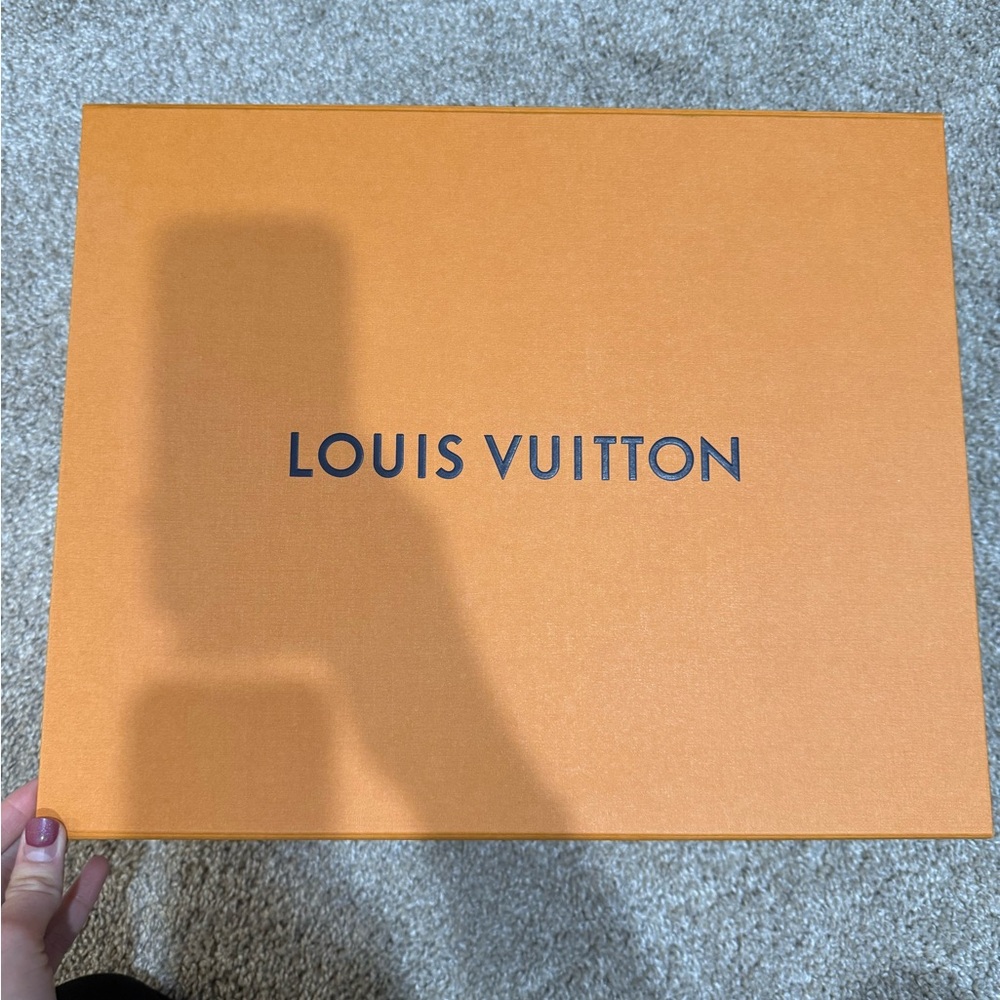 Louis Vuitton Monogram Black and Cream Satchel - Picture 11 of 13